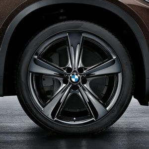 BMW Star Spoke 128 Liquid Black Complete Wheel and Tire Set 36112349979