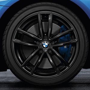 BMW 18-Inch M Performance Double-spoke 662M Complete Performance Wheel and Tire Set - Jet Black 36112459547