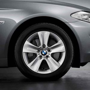 BMW 17" Style 327 Winter Complete Wheel and Tire Set 36112208368