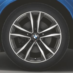 BMW 19 Inch Style 715M Cold Weather Wheel & Tire Set 36110003046